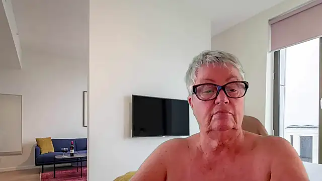 Snapshot of GrannyChrissy68 chatting on 05/23/26, 05:23 GrannyChrissy68 online show from 05/23/26, 05:23