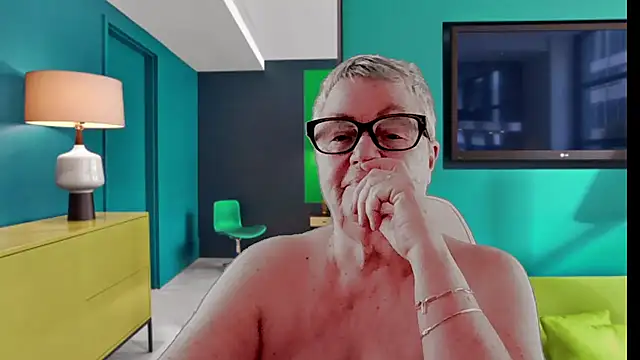 Snapshot of GrannyChrissy68 chatting on 01/07/26, 10:59 GrannyChrissy68 online show from 01/07/26, 10:59