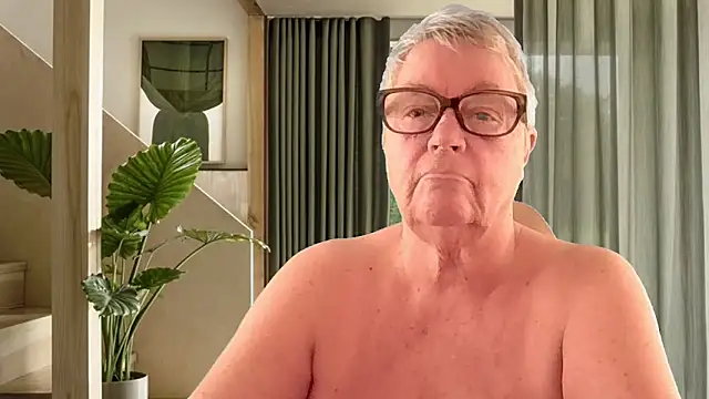 GrannyChrissy68 online show from 03/28/26, 01:56