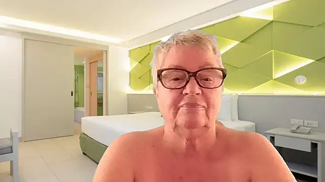 GrannyChrissy68 online show from 03/27/26, 01:12