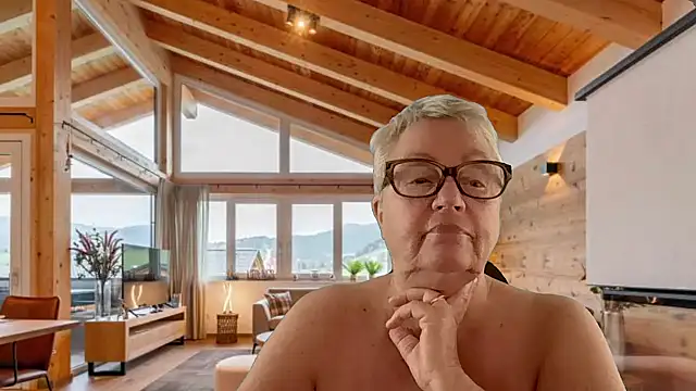 GrannyChrissy68 online show from 03/09/26, 03:15