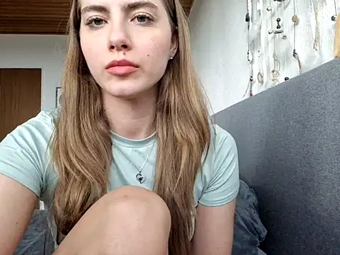 Snapshot of RubyRubin chatting on 03/01/25, 02:44 RubyRubin online show from 03/01/25, 02:44