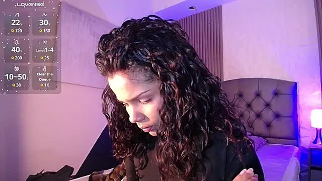 ximena diaz online show from 01/24/25, 09:04