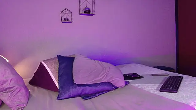 Snapshot of MariiePrice chatting on 02/02/25, 12:51 MariiePrice online show from 02/02/25, 12:51