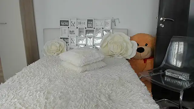 sweetemy4u online show from 03/31/26, 07:54