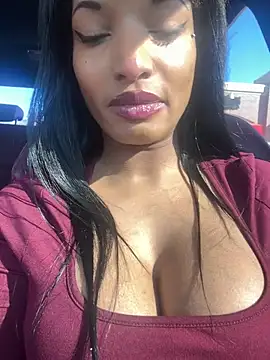 Snapshot of NicoleCocksXXX chatting on 01/18/26, 04:32 NicoleCocksXXX online show from 01/18/26, 04:32