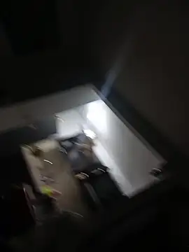 Snapshot of Danilo00759820 chatting on 12/19/25, 05:32 Danilo00759820 online show from 12/19/25, 05:32