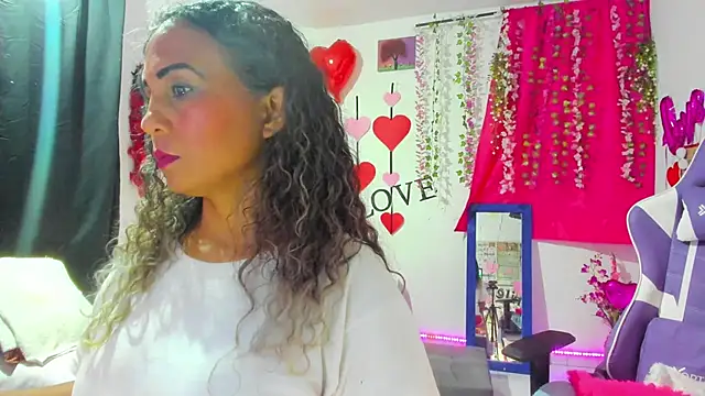 samantha  smile online show from 10/17/25, 12:14