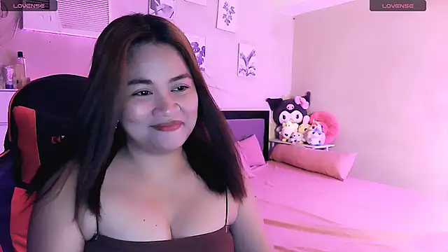 Snapshot of yenyen_ chatting on 04/18/26, 02:19 yenyen online show from 04/18/26, 02:19