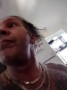 trucker1979 online show from 05/04/26, 06:22