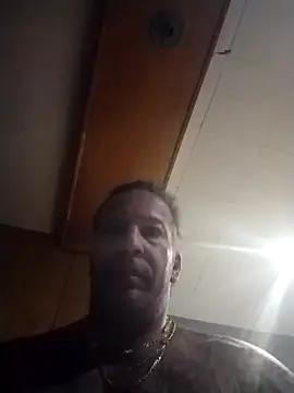 trucker1979 online show from 06/18/26, 03:17