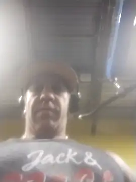 trucker1979 online show from 11/22/25, 09:52