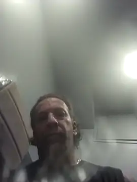 trucker1979 online show from 12/13/25, 08:04