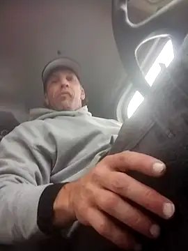 trucker1979 online show from 12/15/25, 03:18