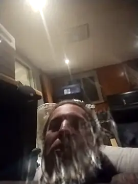 trucker1979 online show from 12/14/25, 08:09