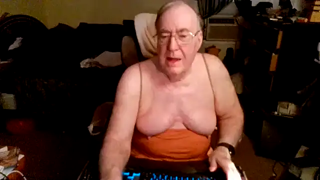 Toastir online show from 04/15/26, 05:06