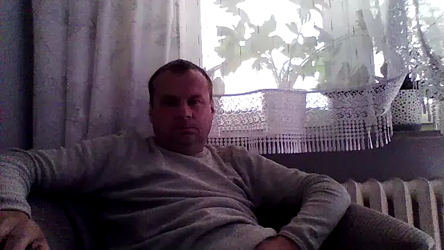 Snapshot of grzes19763 chatting on 06/12/26, 09:07 grzes19763 online show from 06/12/26, 09:07