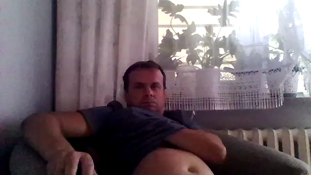 Snapshot of grzes19763 chatting on 07/12/26, 06:09 grzes19763 online show from 07/12/26, 06:09