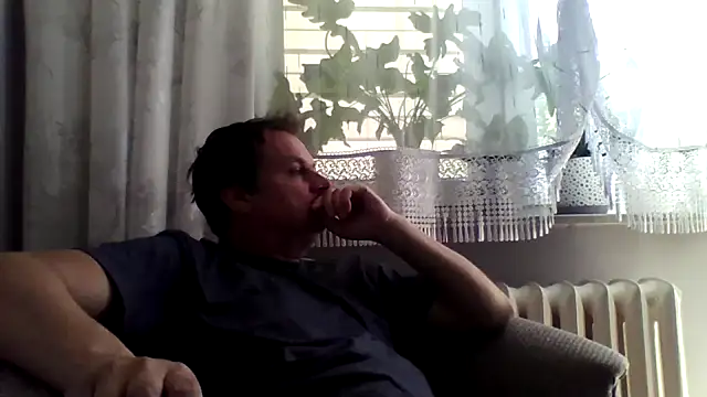 grzes19763 online show from 05/20/26, 09:39