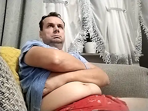 grzes19763 online show from 10/20/25, 08:42