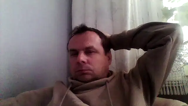 grzes19763 online show from 04/15/26, 08:42