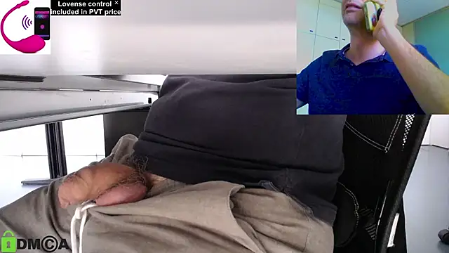 Snapshot of pliko chatting on 06/12/26, 11:52 pliko online show from 06/12/26, 11:52