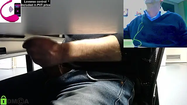 Snapshot of pliko chatting on 02/03/26, 03:28 pliko online show from 02/03/26, 03:28