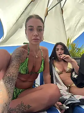 Snapshot of italianPassion chatting on 04/15/26, 12:10 italianPassion online show from 04/15/26, 12:10