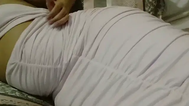 Snapshot of beautylovess chatting on 03/29/26, 08:49 beautylovess online show from 03/29/26, 08:49