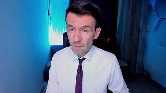 SteveTiger online show from 10/10/25, 12:17