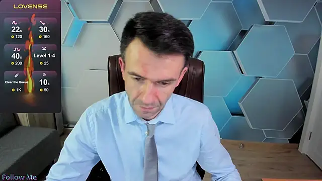 SteveTiger online show from 12/01/25, 01:45