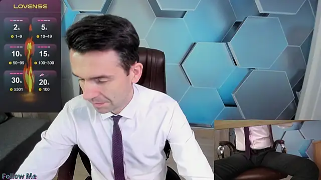 SteveTiger online show from 12/14/25, 01:06