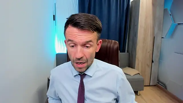 SteveTiger online show from 10/05/25, 03:47