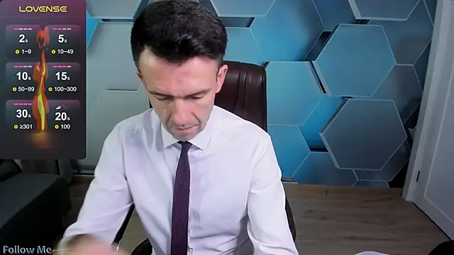 SteveTiger online show from 11/17/25, 11:47