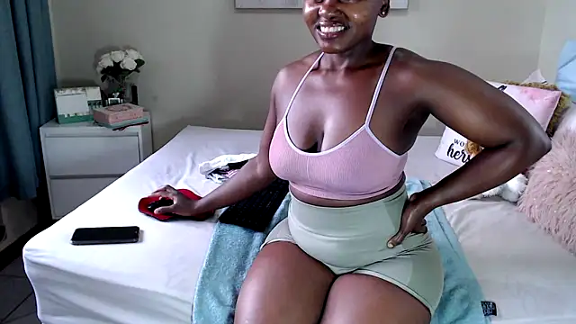 Snapshot of FitSelina66 chatting on 05/12/26, 02:45 FitSelina66 online show from 05/12/26, 02:45