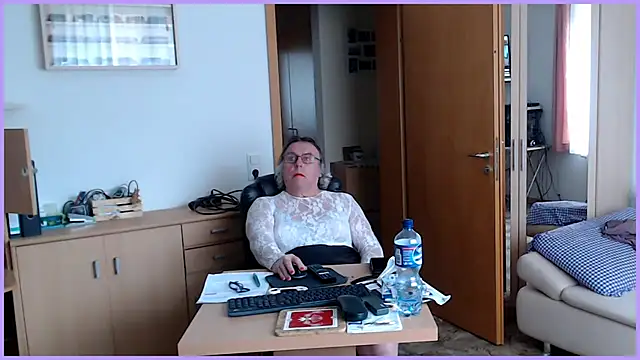 Snapshot of Sissygera chatting on 03/24/26, 03:01 Sissygera online show from 03/24/26, 03:01