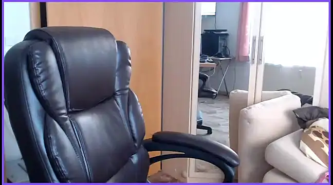 Snapshot of Sissygera chatting on 01/22/25, 08:29 Sissygera online show from 01/22/25, 08:29