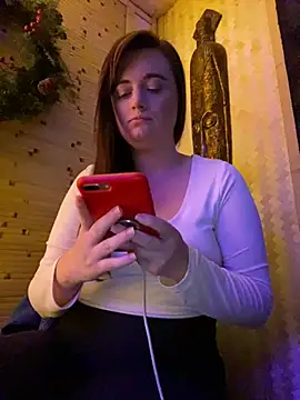 Snapshot of PhotoBabe chatting on 12/22/24, 11:09 PhotoBabe online show from 12/22/24, 11:09