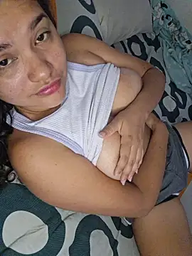 blerstefan1 online show from 10/17/25, 12:51