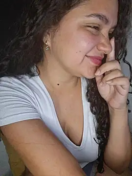 blerstefan1 online show from 10/21/25, 08:58