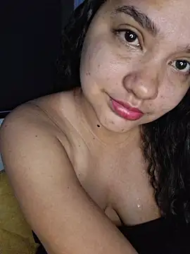 blerstefan1 online show from 10/13/25, 09:33