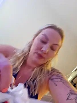Snapshot of NastyMilf_ chatting on 03/04/25, 12:12 NastyMilf online show from 03/04/25, 12:12