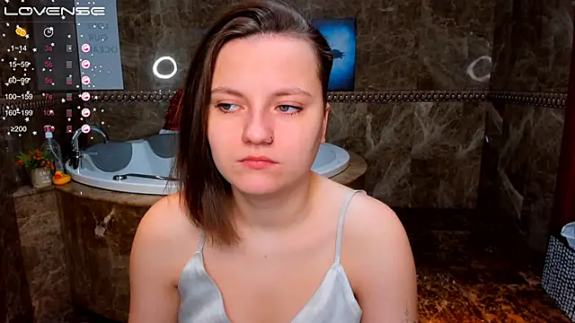 MelindaTin online show from 12/14/25, 01:12