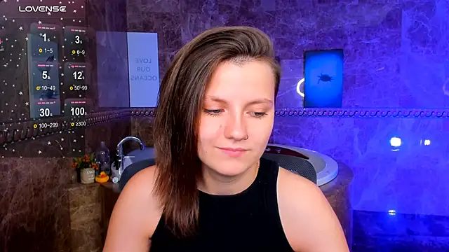 Snapshot of MelindaTin chatting on 06/22/26, 03:25 MelindaTin online show from 06/22/26, 03:25
