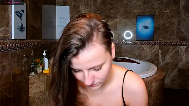 MelindaTin online show from 03/07/25, 03:29
