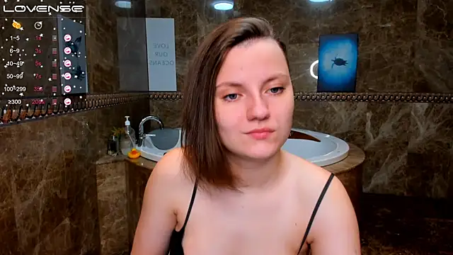 MelindaTin online show from 10/19/25, 12:13