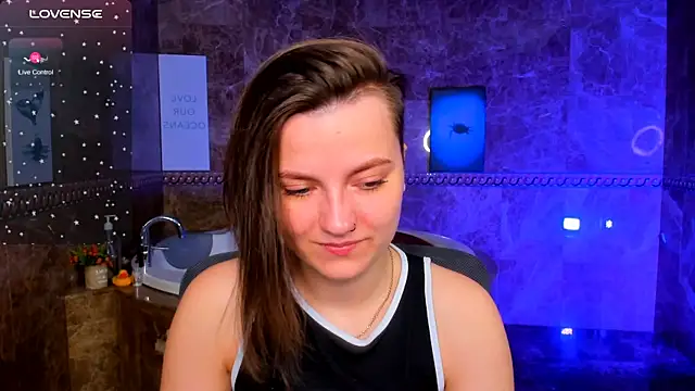 MelindaTin online show from 04/17/26, 01:08