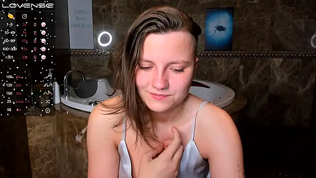 MelindaTin online show from 02/07/25, 01:58
