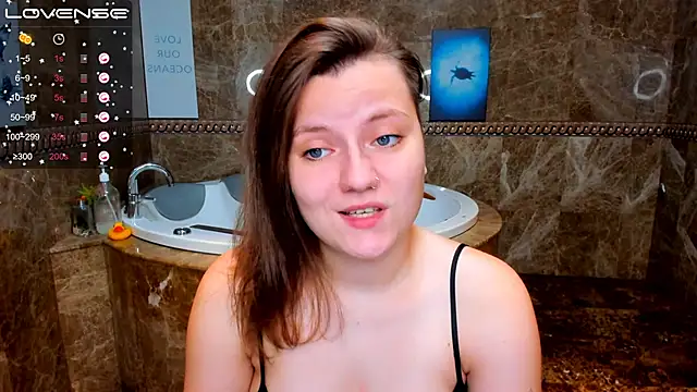 MelindaTin online show from 09/25/25, 01:11