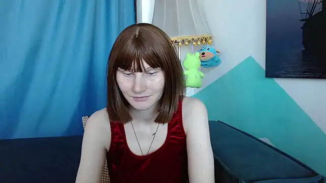 Snapshot of cornflower_mm chatting on 09/19/25, 01:42 cornflower mm online show from 09/19/25, 01:42